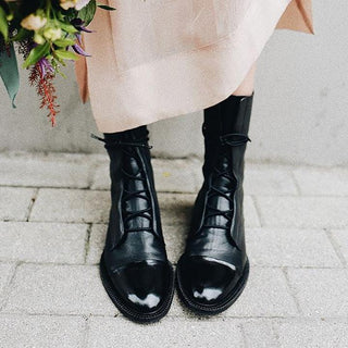 Gabriela | Botas De Cuero Sintético Negro De Alta Calidad
