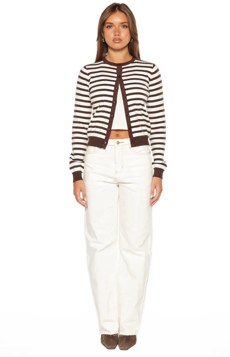 Cárdigan Lottie de rayas color chocolate con cuello redondo