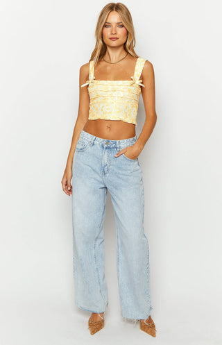 Top de lazo de encaje amarillo Vida