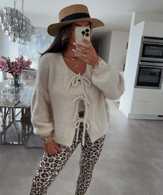 Gisla - Comfy Top